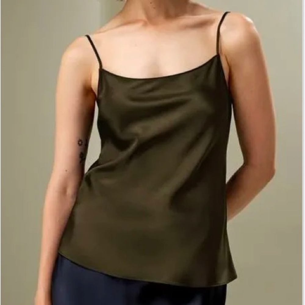LILYSILK Double-Faced Silk Charmeuse Camisole in Pine — New with tag